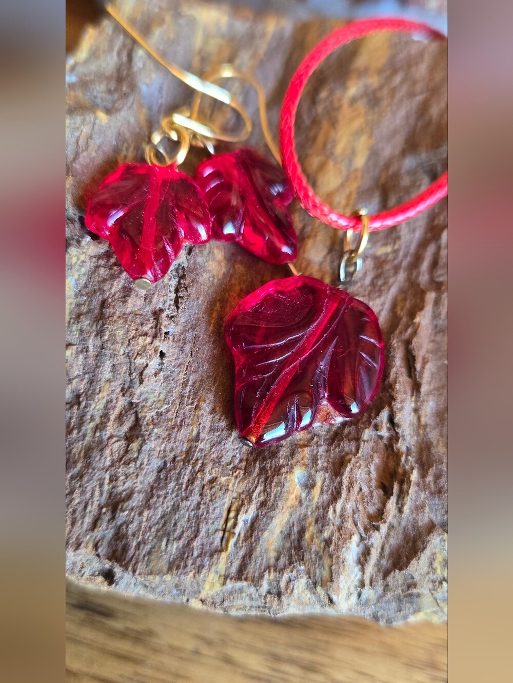 Country Gypsy Italian Ruby Red Glass Leaf Necklace & Earrings Set Handmade 17" - Picture 6 of 6